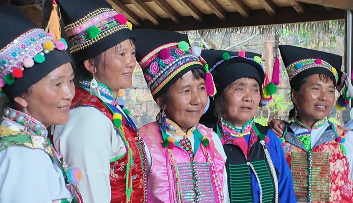 13-布朗服饰宣传片布朗族村民剪影