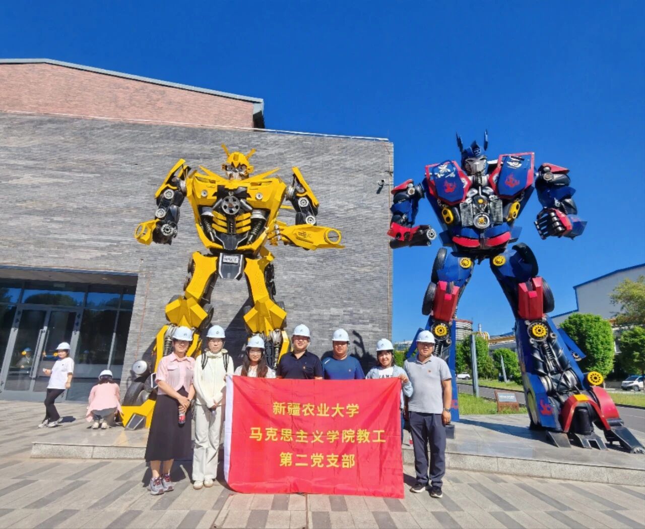 20250514八钢师生党日活动7