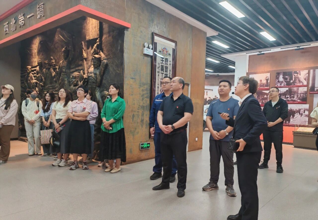 20250514八钢师生党日活动2