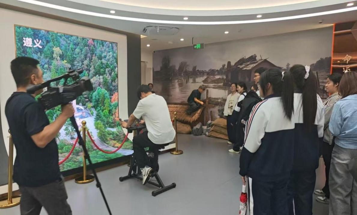图片4 图片4