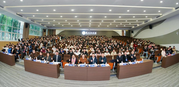 5697d1b9-0554-46b1-86d1-b90a0e187c56