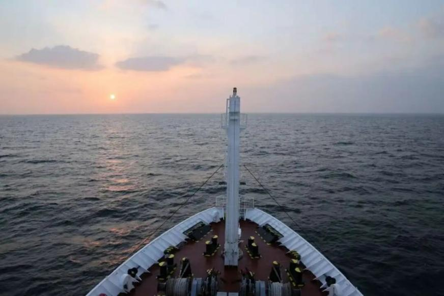 育鲲轮韩国8 育鲲轮韩国8